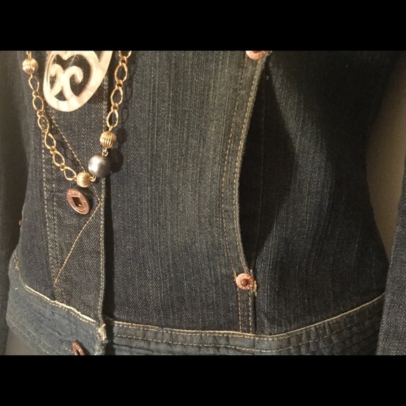 Azzure Denim Jacket - Picture 4 of 7